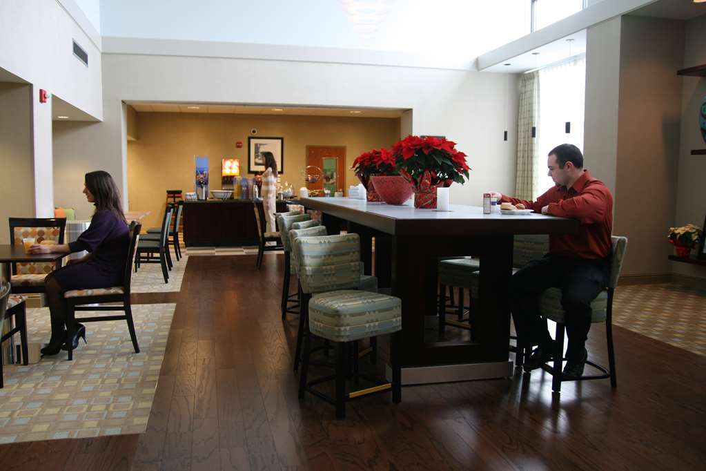Hampton Inn & Suites Wilkes-Barre Restaurant foto